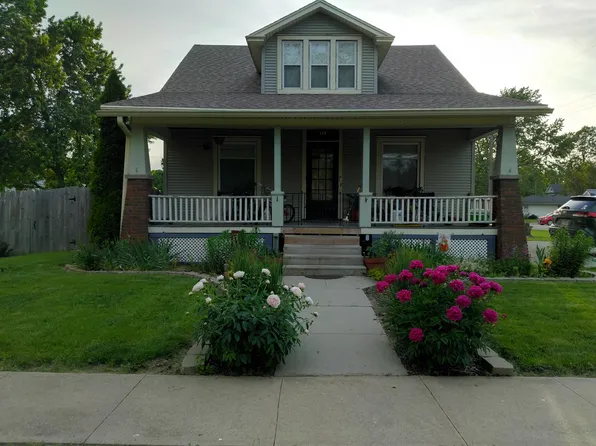 113 N Harrison St, Flanagan, IL 61740
