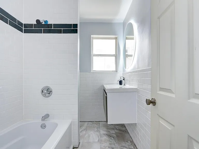 102 N Baltimore Ave #B — Photo 17