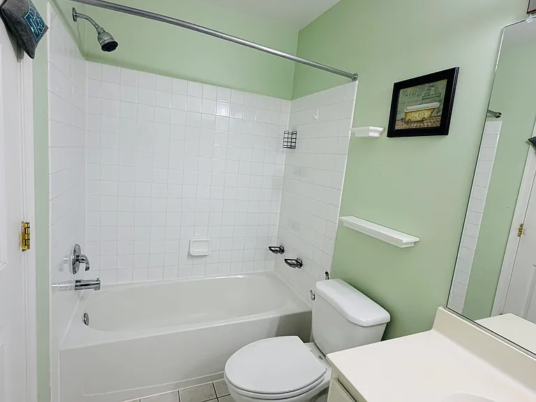 Shard Bath for Guests
