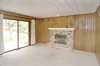 5th image of 9501 W Gullway St