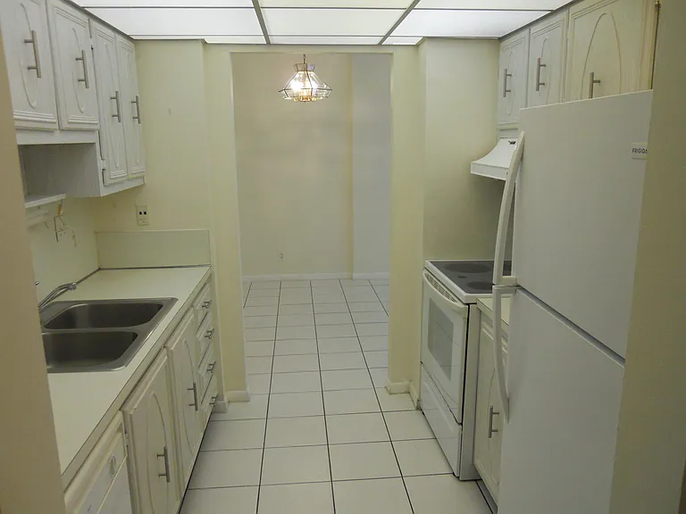 250 NE 20th St #123S — Photo 12