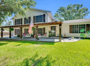109 Cliffside Dr S, Burleson, TX 76028