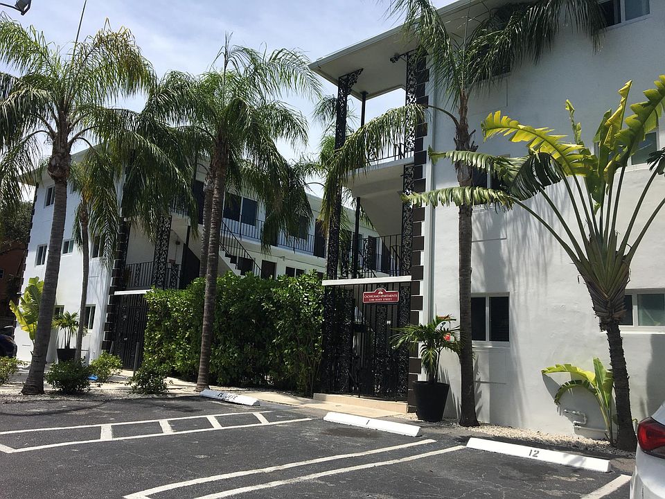 1st image of 3200 Mary St APT 24