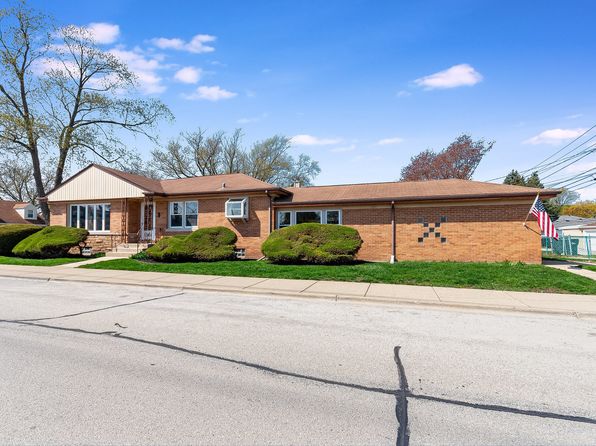 4150 Mulford St, Skokie, IL 60076