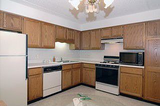 3rd image of 6455 W Belle Plaine Ave APT 404