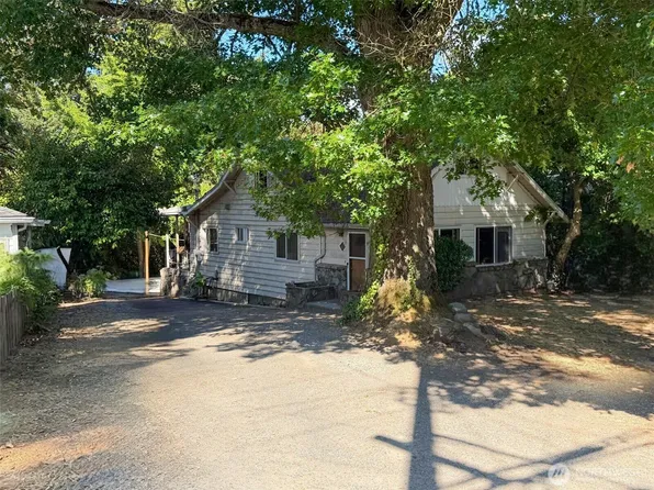 2416 S 128th Street, SeaTac, WA 98168