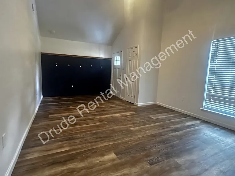 24473 Marie Ct — Photo 14
