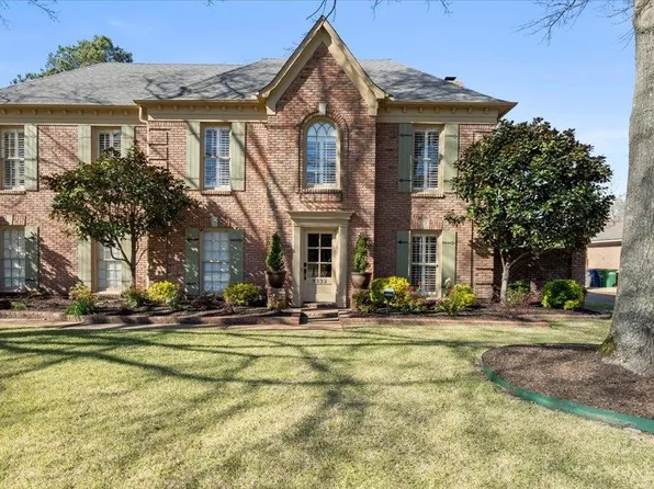 9332 Hawthorn Hill Dr, Germantown, TN 38139