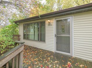 3808 Greenwood Dr, Wonder Lake, IL 60097