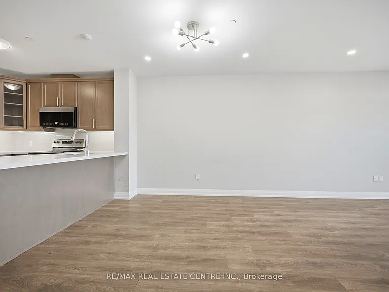 830 Megson Ter #513 — Photo 16