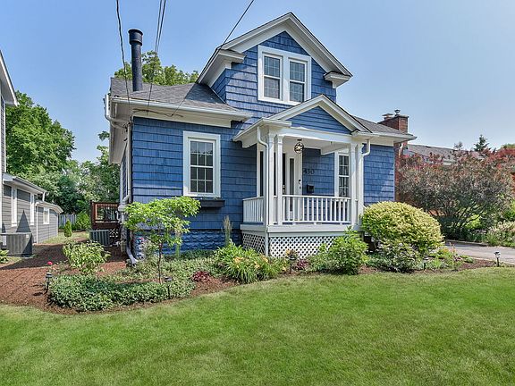 2nd image of 430 Turner Ave