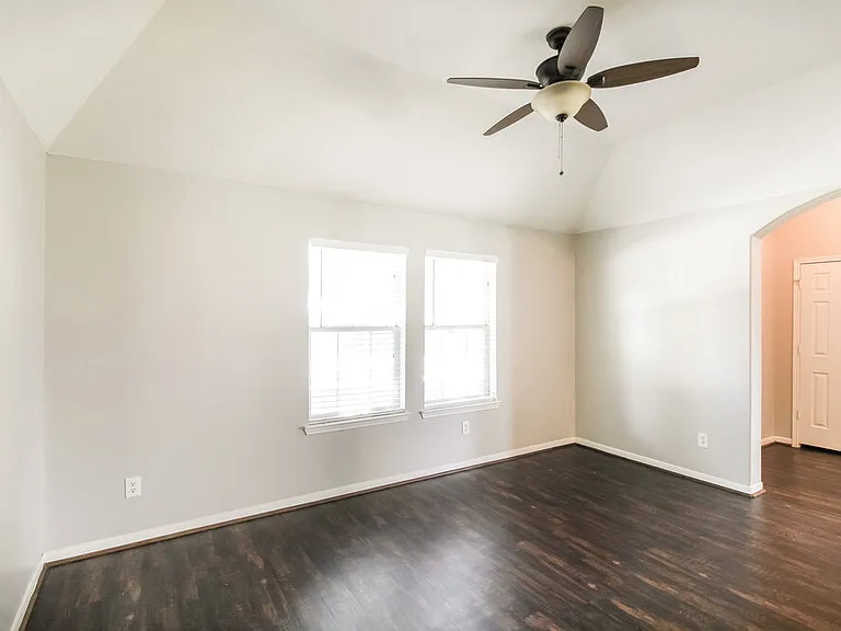 3705 Burwood Ct — Photo 4
