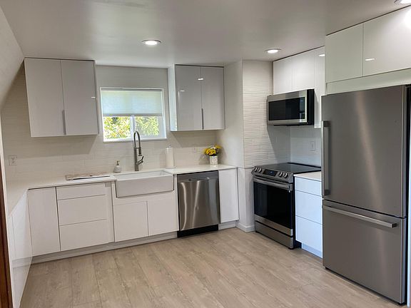 5th image of 11308 Jovita Blvd E