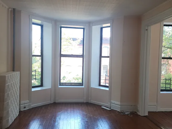 410 7th Street image 1 of 7