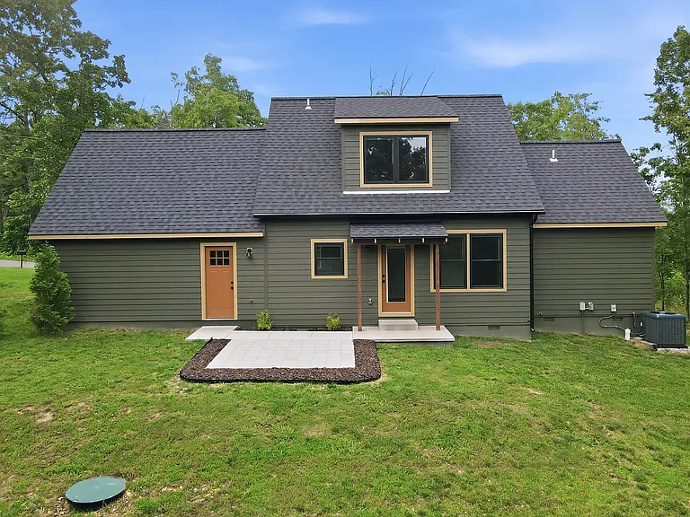14 Marisco Ln — Photo 2