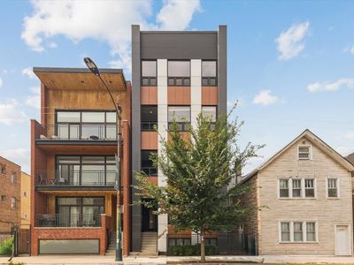 1734 N California Ave #3, Chicago, IL, 60647