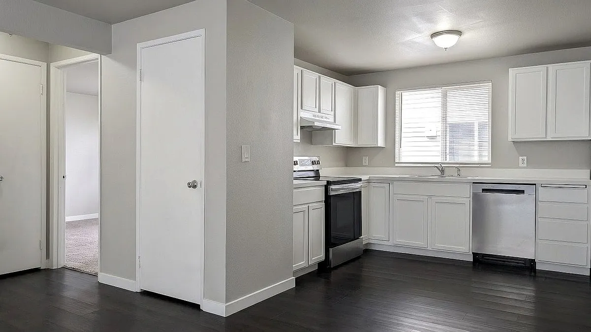 Building Photo - 8436 Delridge Way SW