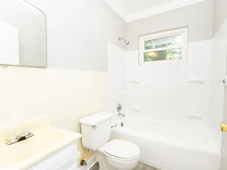 1301 N Orchard Knob Ave — Photo 10