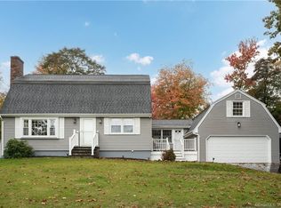 5 Tamarack Dr, Clinton, CT 06413