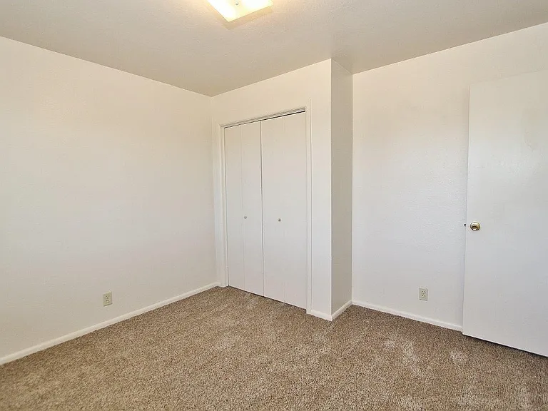 551 N Moffatt Ave #9 — Photo 17
