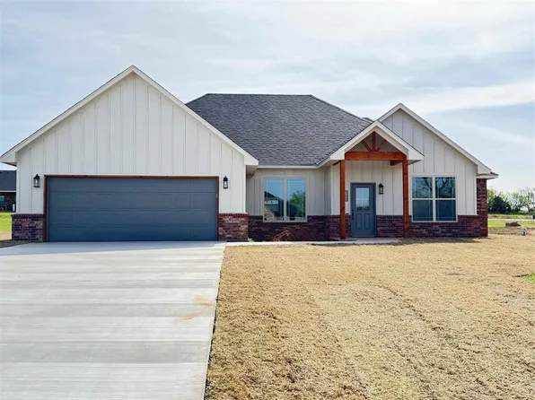 160 Blakely Ln, Fletcher, OK 73541