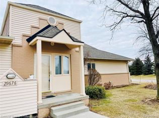 29676 Olympia Ct #7, Farmington, MI 48336