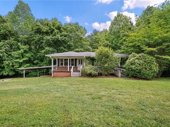 871 Cherokee Dr, Tallapoosa, GA 30176