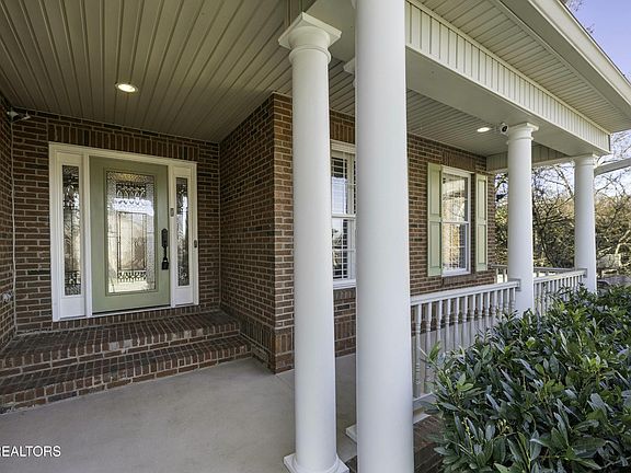 3rd image of 9226 Mira Vista Ln