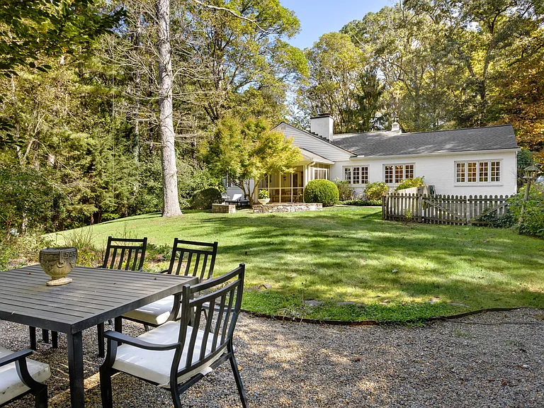 321 Vanderbilt Rd — Photo 38