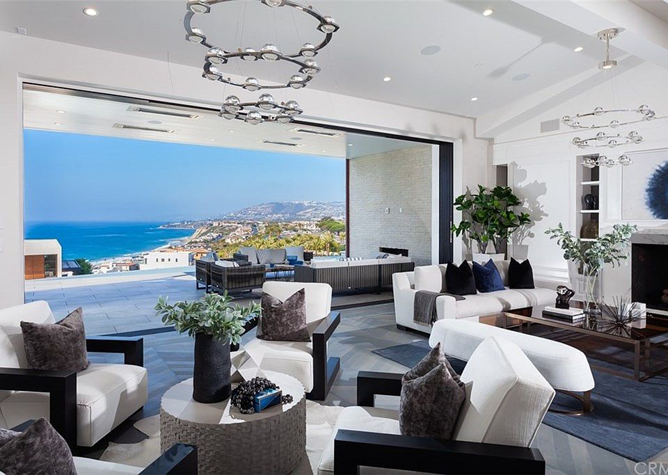 1st image of 17 Coral Cove Way