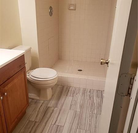 4th image of 9176 NW 40th St #9176