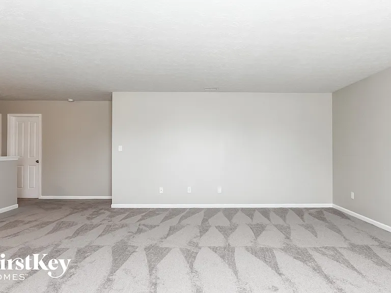 1833 Breman Ln — Photo 10
