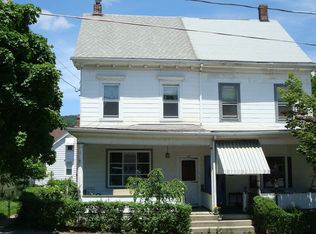 121 E Patterson St, Lansford, PA 18232