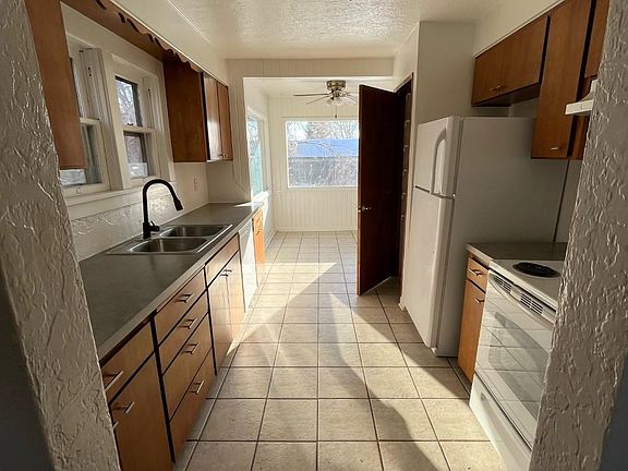 2nd image of 205 S 19th Ave