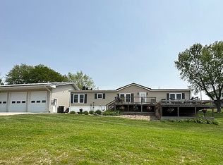 299 Center Point Dr, Montezuma, IA 50171