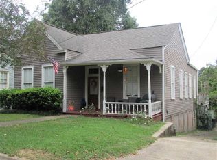 210 Arlington Ave, Natchez, MS 39120