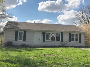 1818 N Farview Dr, Independence, MO 64058