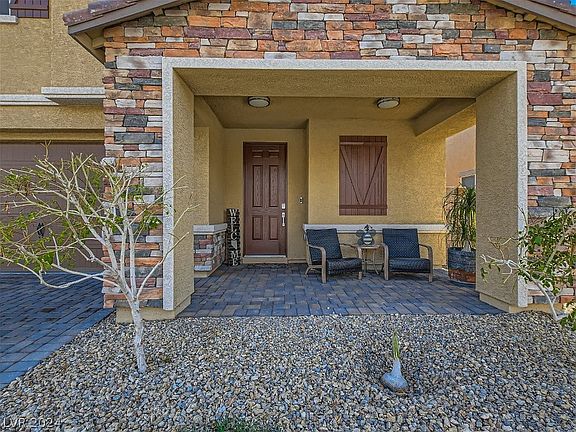 3rd image of 1009 Junipine Ave
