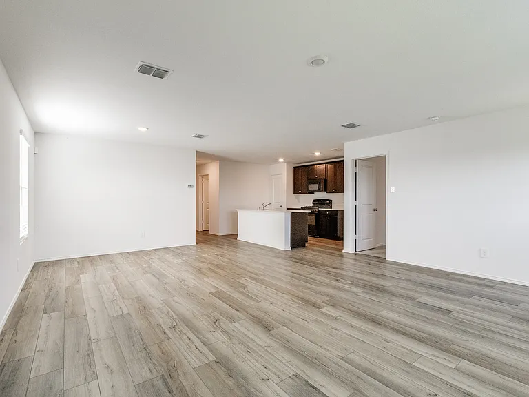 436 Frio Pass Trl — Photo 8