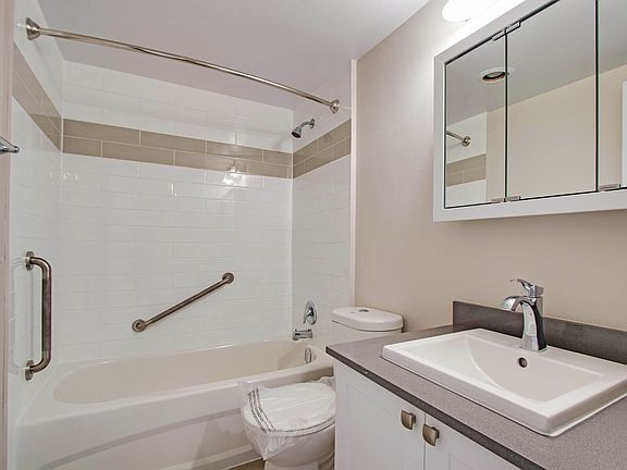 5th image of 80 Forest Manor Rd #922513