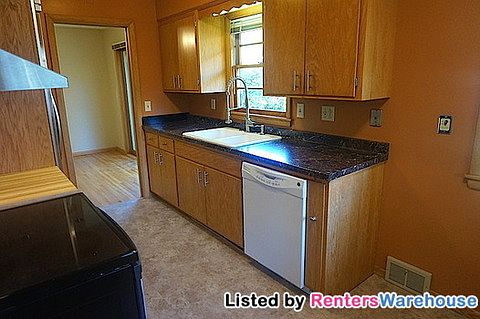 3rd image of 6812 Winsdale St