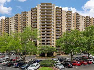 205 Yoakum Pkwy Unit 216, Alexandria, VA