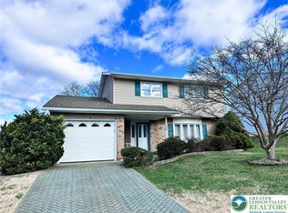 380 Faith Dr, Catasauqua, PA 18032