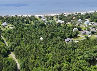 Hoffman Ln, Waveland, MS 39576