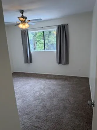 Bedroom (top right)