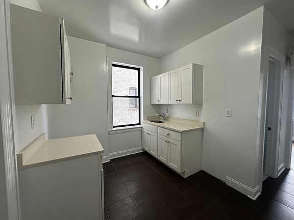 2nd image of 32-15 34th St #2E