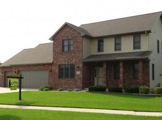 1742 Creek Vu Dr, Fond Du Lac, WI 54937