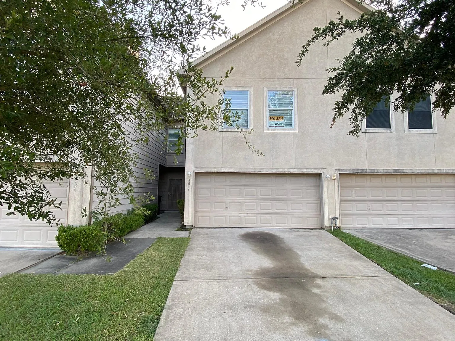 3 bed, 2.5 bath, 1818 sqft, $1,990 — Photo 1