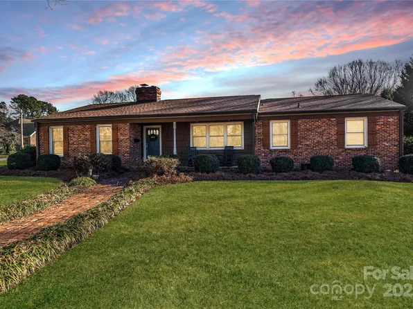 401 Kenwood Ave, Cherryville, NC 28021