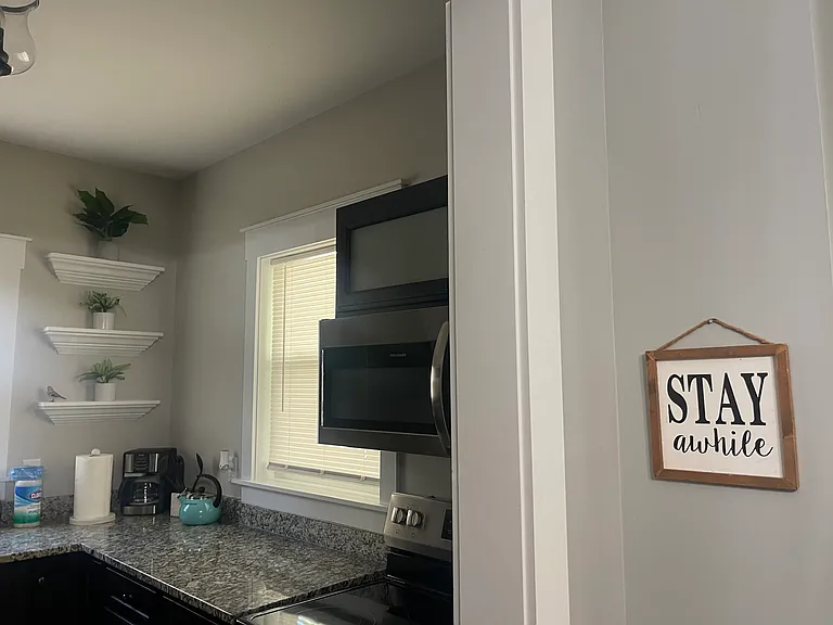 212 Judd St — Photo 15